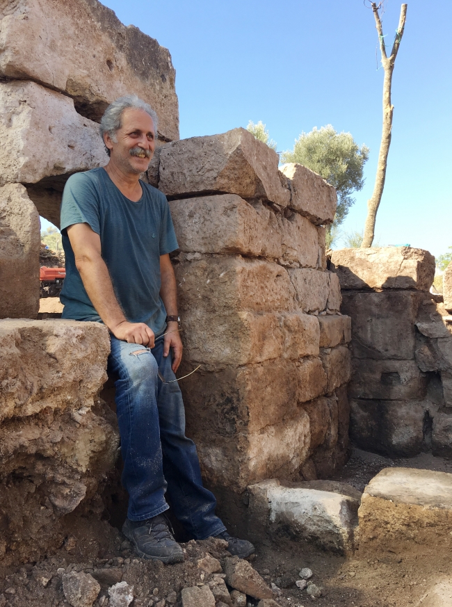 Antalya'da Roma dönemine ait bin 800 yıllık yüzük taşı bulundu
