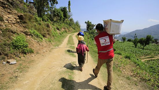 Türk Kızılayı'ndan Nepalli depremzedelere yardım eli