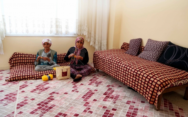 Bakan Elvan'dan cam kemik hastası kardeşlere yeni ev
