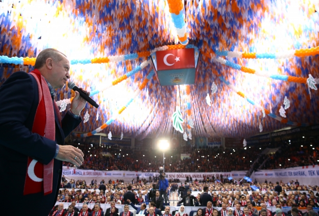 Cumhurbaşkanı Erdoğan: FETÖ darmadağın oldu milletimiz bu alçak örgütün kalemini kırdı