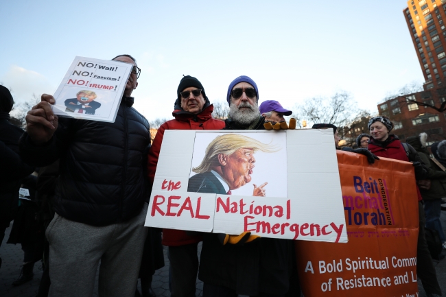 ABD'de "ulusal acil durum" protestosu