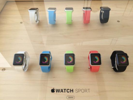 Apple Watch Çin'de satışa çıktı