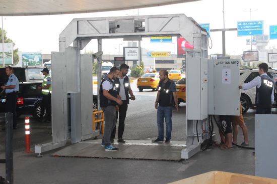 Atatürk Havalimanı'ndaki X-Ray sistemi araç yoğunluğunu azaltacak