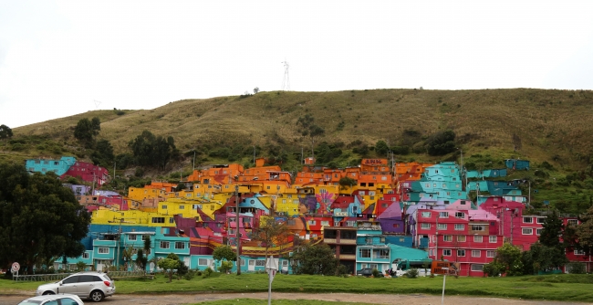 Grafitili mahalle, sakinlerinin gururu oldu