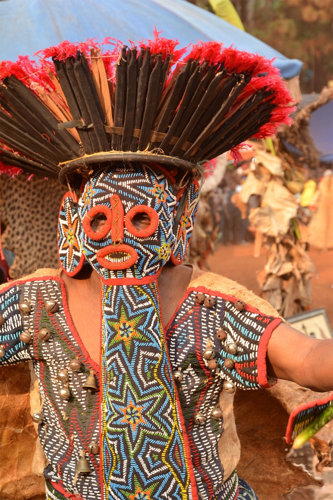 Kamerun'da Geleneksel Dans Festivali