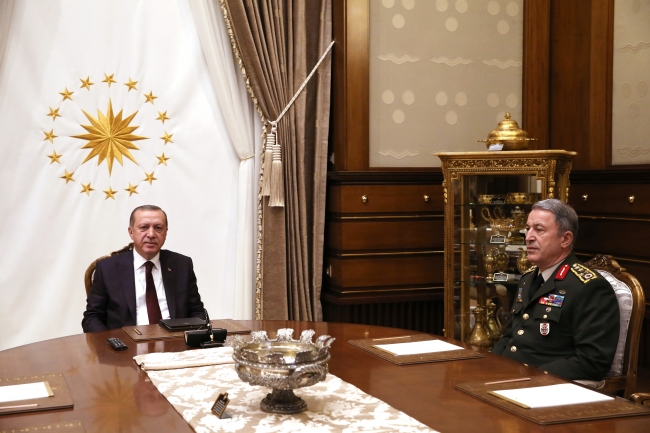 Cumhurbaşkanı Erdoğan, Fidan ve Akar'ı kabul etti
