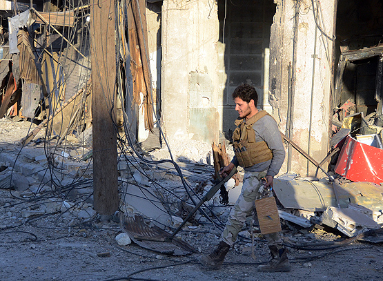 El-Bab'da mayınlar ve bomba düzenekleri temizleniyor