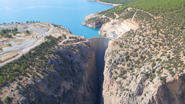 Türkiye'nin en yüksek ikinci barajından ekonomiye 1,5 milyar lira katkı