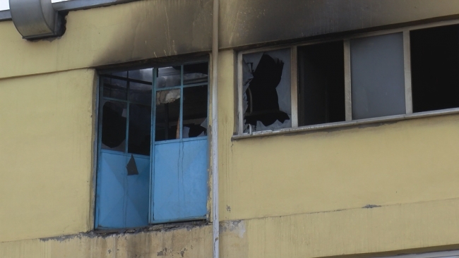 Başakşehir'de sanayi sitesinde 2 iş yeri yandı