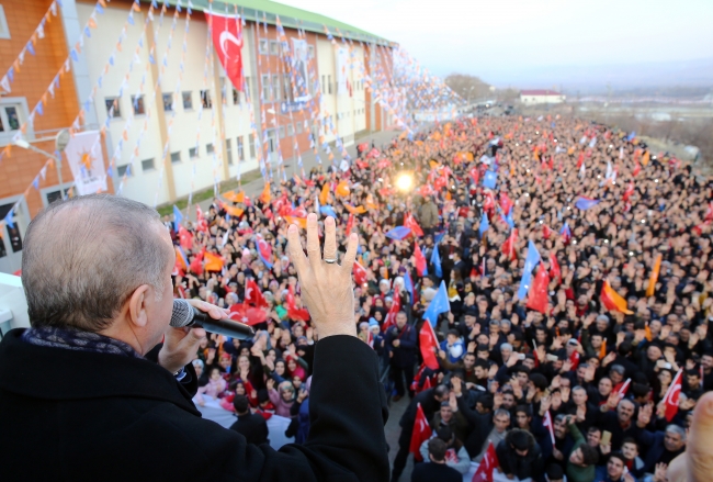 Cumhurbaşkanı Erdoğan: Siz kaçacaksınız, biz kovalayacağız bu milleti bölemeyeceksiniz