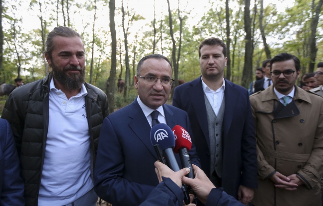 Başbakan Yardımcısı Bozdağ'dan "Diriliş Ertuğrul"un setine ziyaret