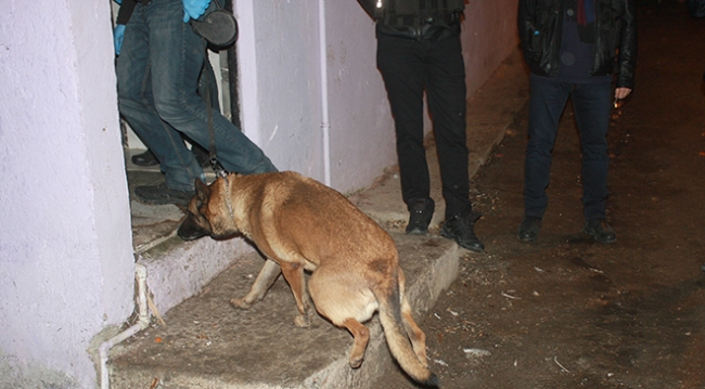 Bursa polisi uyuşturucu tacirlerine göz açtırmıyor: 12 gözaltı