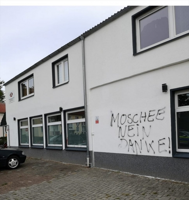 Almanya'da camiler son yıllarda sıklıkla saldırıların hedefi oluyor. (Fotoğraf: AA)