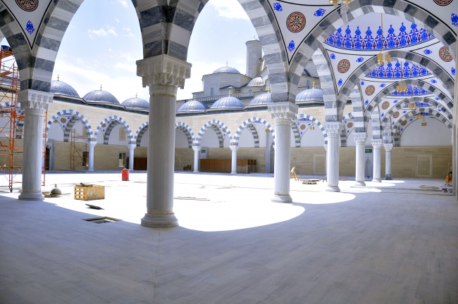 Türkiye'nin yaptırdığı Orta Asya’nın en büyük camisi tamamlandı