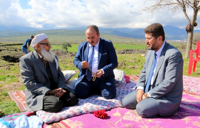 Mehmetçiğe çay demleyen Muhammet dede, Cumhurbaşkanı Erdoğan ile buluşacak