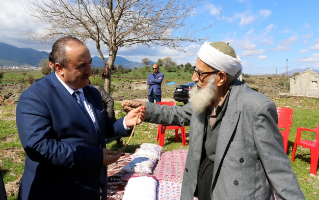 Mehmetçiğe çay demleyen Muhammet dede, Cumhurbaşkanı Erdoğan ile buluşacak