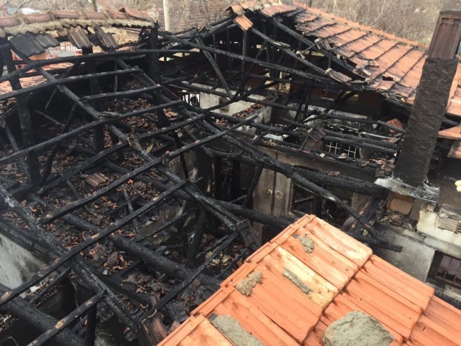 Denizli'deki ev yangınında 1 kişi hayatını kaybetti