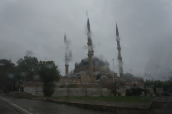 İstanbul ve İzmir'i su bastı