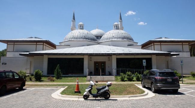 FETÖ ABD’de Türk camilerini hedef gösteriyor