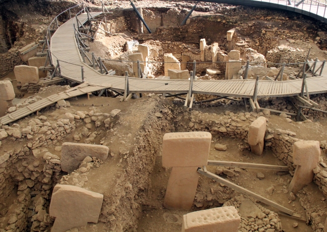 Dünyanın en eski tapınağı olan Göbeklitepe 18 ay sonra ziyarete açıldı