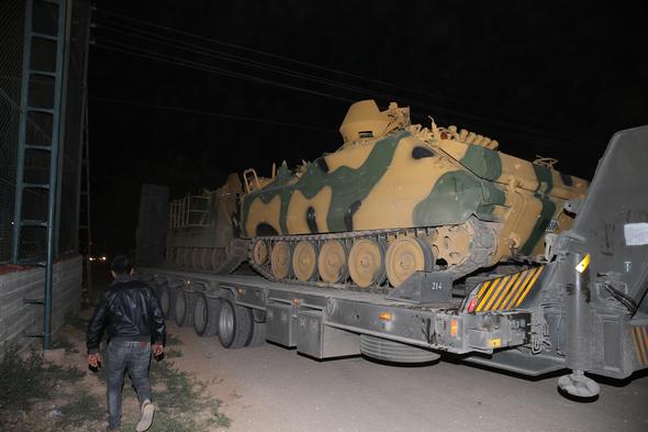 Türk Silahlı Kuvvetleri'nin İdlib'e intikali sürüyor