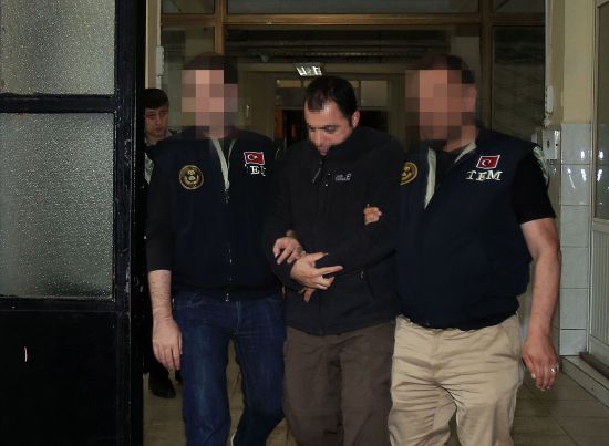 İstanbul merkezli FETÖ operasyonu: 36 gözaltı