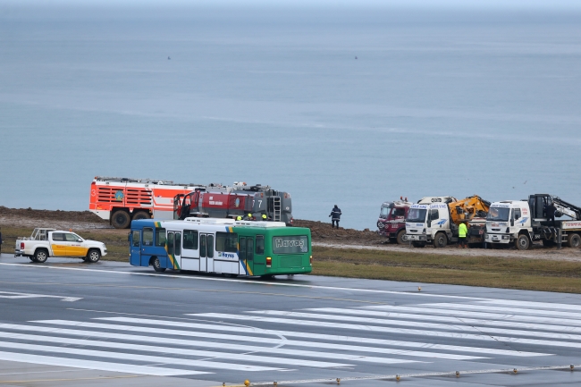 Trabzon Havalimanı uçuş trafiğine yeniden açıldı