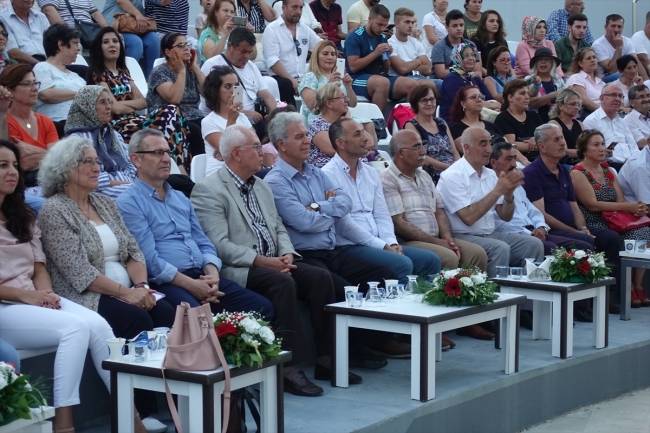İzmir 'Kültürlerin Buluşması'na ev sahipliği yaptı