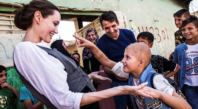 BM İyi Niyet Elçisi Angelina Jolie Irak'ta