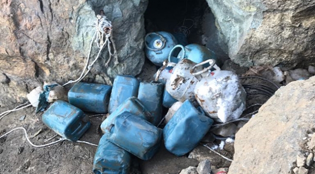 PKK'nın silah ve mühimmat depoladığı mağara ele geçirildi