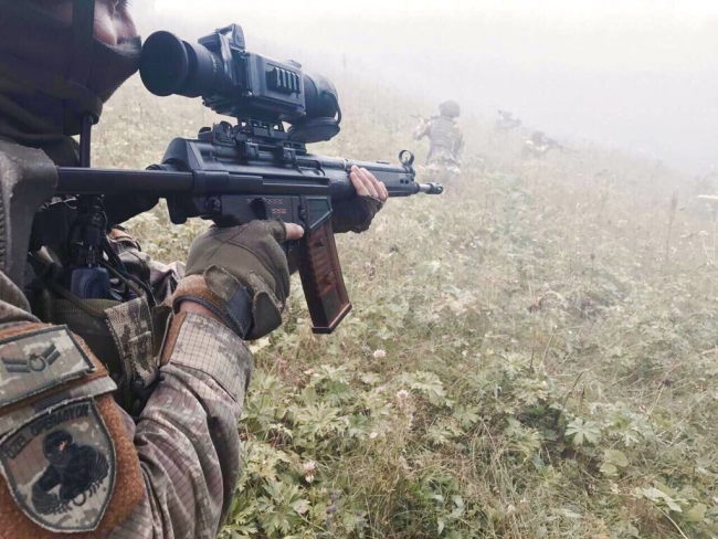 PKK'lı teröristler yayla evlerinden erzak çaldı
