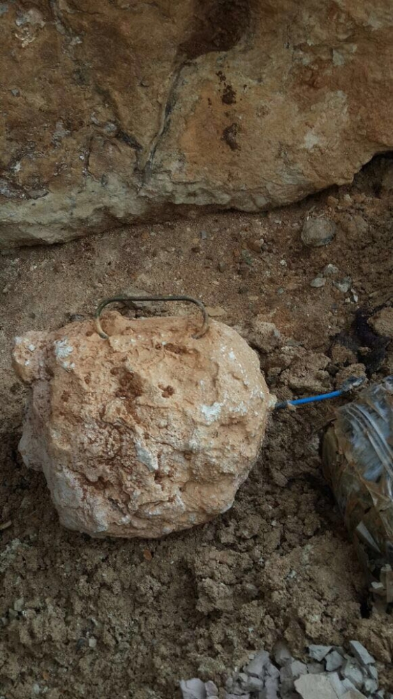 Afrin'de kaçan teröristlerin tuzakladığı mayınlar imha edildi