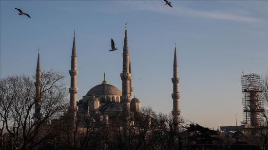 Sultanahmet Camisi'nin minaresi yeniden örülüyor