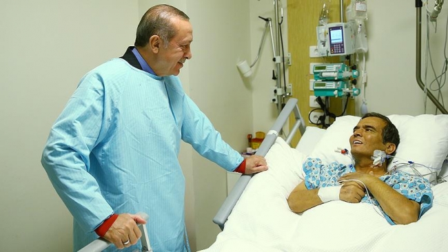 Naim Süleymanoğlu ameliyat edildi
