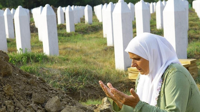 Srebrenitsa'nın "adalet savaşçısı" annesi Hatice Mehmedovic sonsuzluğa uğurlanıyor
