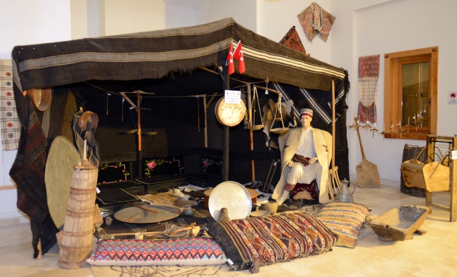 Türkiye'nin ve dünyanın en büyük halı-kilim müzesine yoğun ilgi