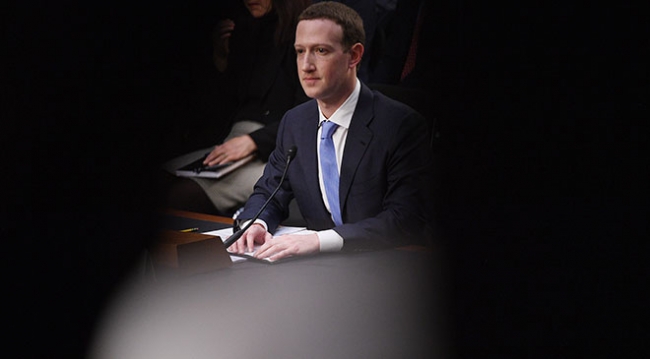 Zuckerberg ABD Senatosu'nda ifade verdi