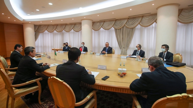 Bakan Çavuşoğlu: Türkmenistan’la siyasi ilişkilerimizin mükemmel olması yetmez