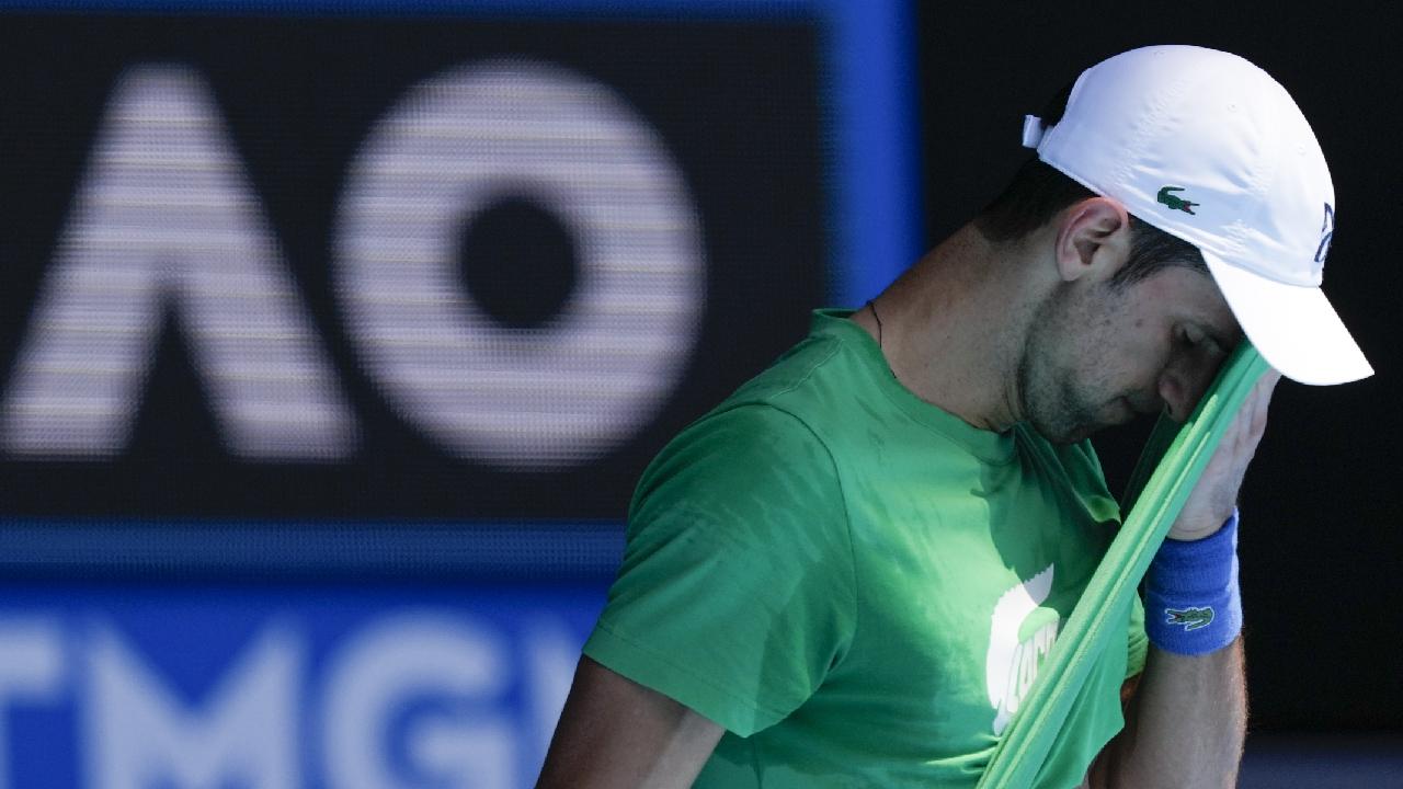 Djokovic Avustralya'yı terk etti