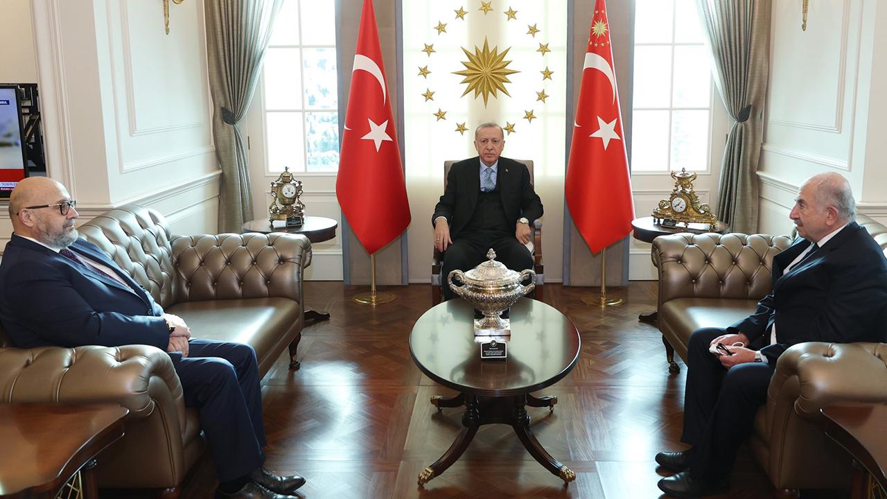 Erdoğan, Ermeni Vakıflar Birliği Başkanı'nı kabul etti