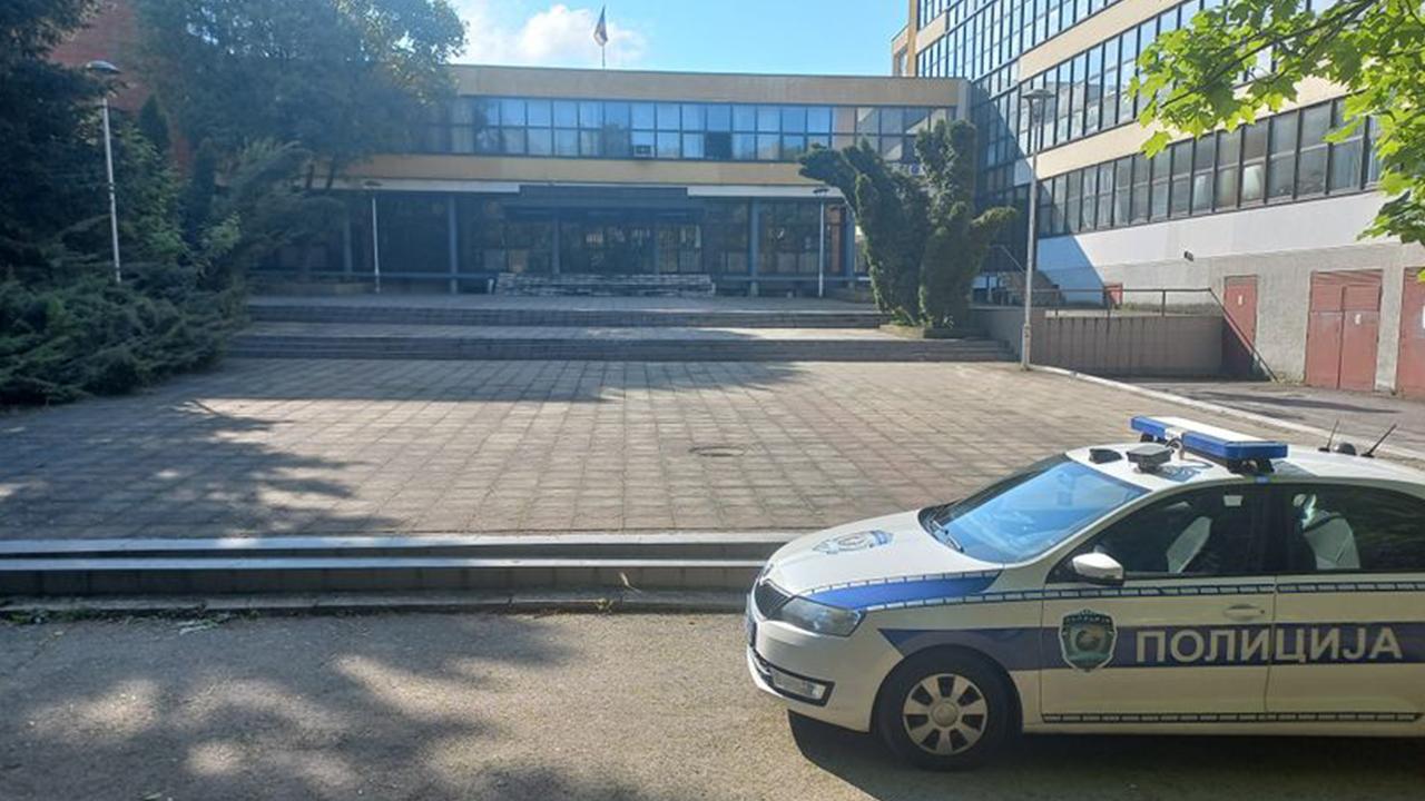Sırbistan'da okulda bomba alarmı