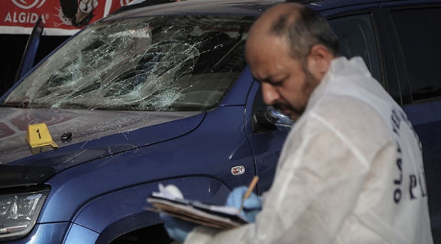 Adana'da araç parkı kavgası 6 yaralı