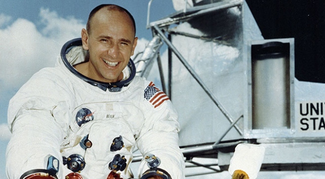 Ay'da yürüyen ABD'li astronot Alan Bean hayatını kaybetti