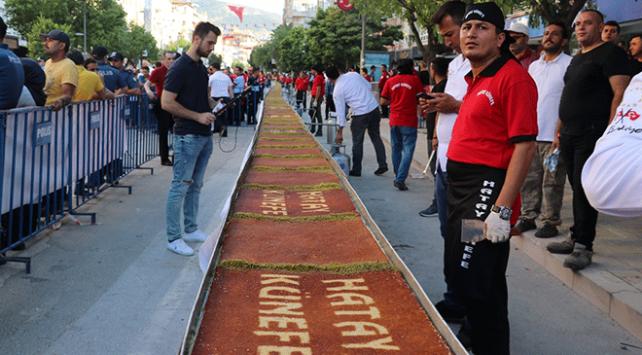 Hatay'ın ana vatana katılışı 79 metrelik künefeyle kutlandı