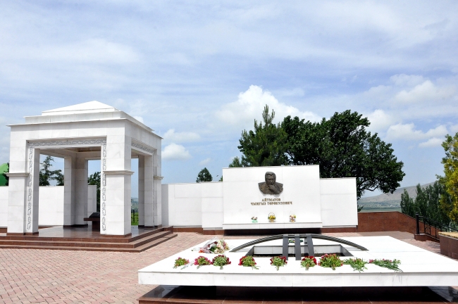 Türk Dünyası'nın romanlardaki sesi: Cengiz Aytmatov