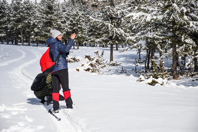 Beyaza bürünen Toros Dağları doğaseverleri bekliyor