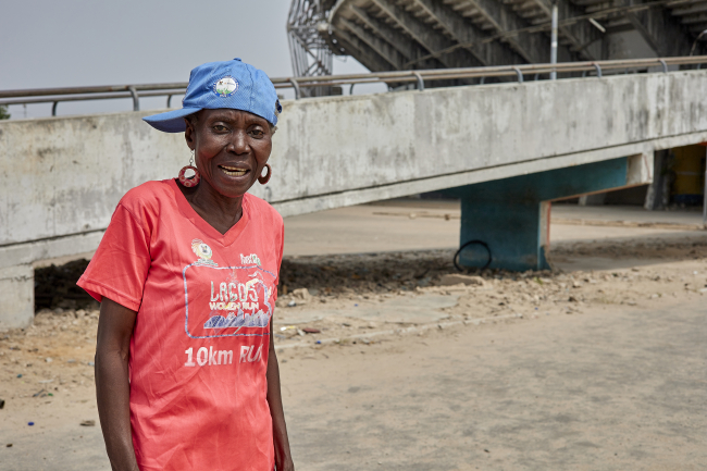 Nijeryalı 64 yaşındaki kadın, maraton tutkusundan vazgeçmiyor