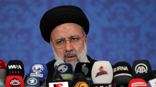 İran Cumhurbaşkanı İbrahim Reisi, ABD ile yürütülen nükleer müzakereleri sürdüreceğini açıklamıştı. Fotoğraf:AA