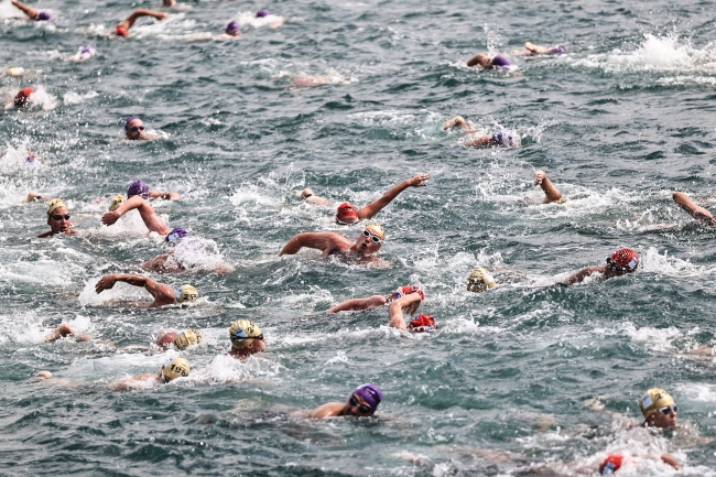 Bakan Kasapoğlu: Hedef bu yıl 1,5 milyon kişiye yüzme öğretmek