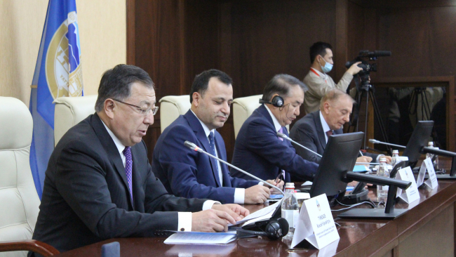 AYM Başkanı Arslan'a Kazakistan’da “Fahri Profesör” unvanı verildi